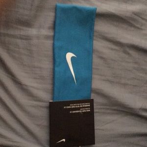 Nike headband